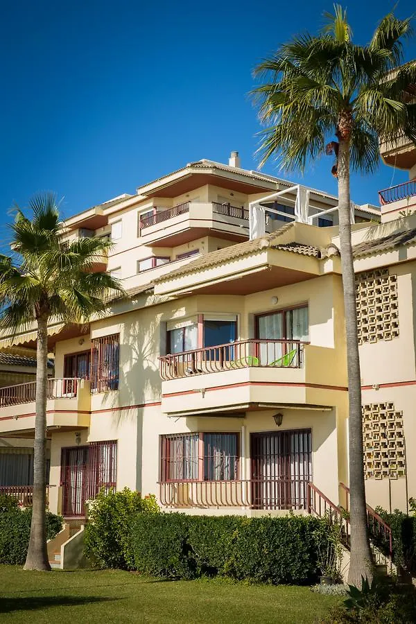 Apartment Holidays2Riviera Sea Side Front Beach Sitio de Calahonda Spain